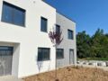Domy v radovej zástavbe v obci Rovinka – 285 000 €
