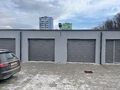 Prenájom - moderná nová garáž - 2 x